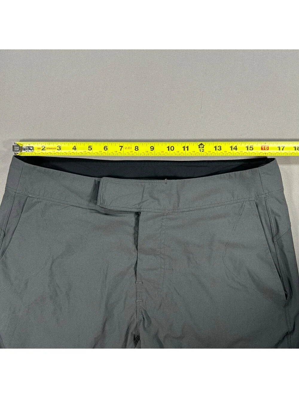 Lululemon Lab Utilitech Pants Mens 34 Gray Straight Leg Cropped